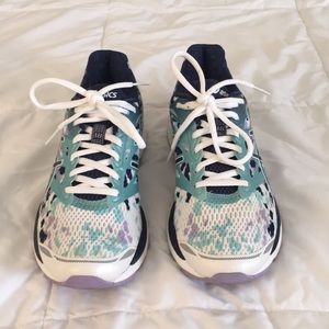 ASICS Gel-Cumulus 18